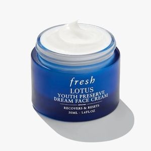 Lotus Youth Preserve Dream Cream